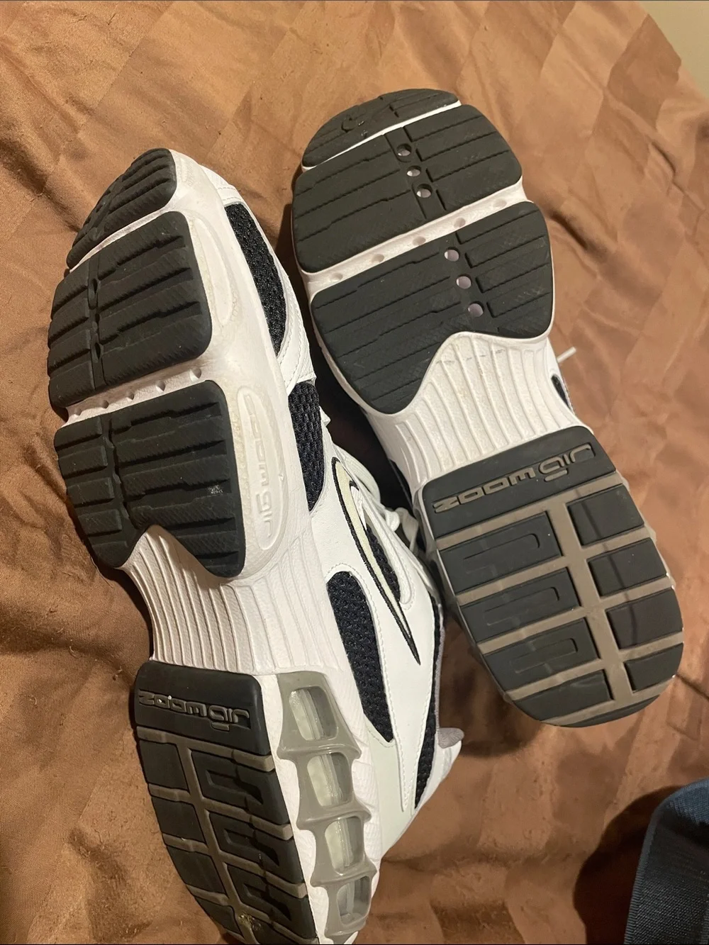 Nike Women's White Black and Gray Athletic Sneakers